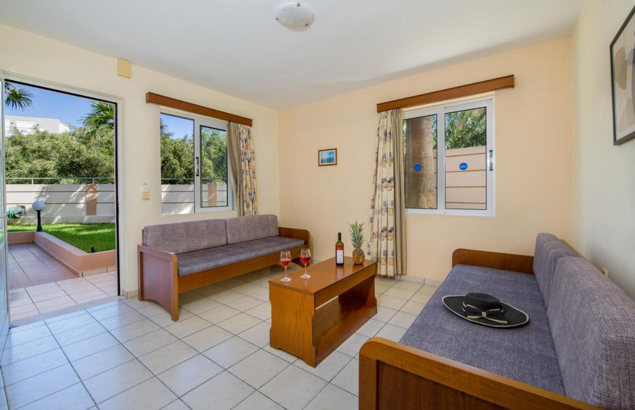 Dias Hotel Apartments Agia Marina Dış mekan fotoğraf