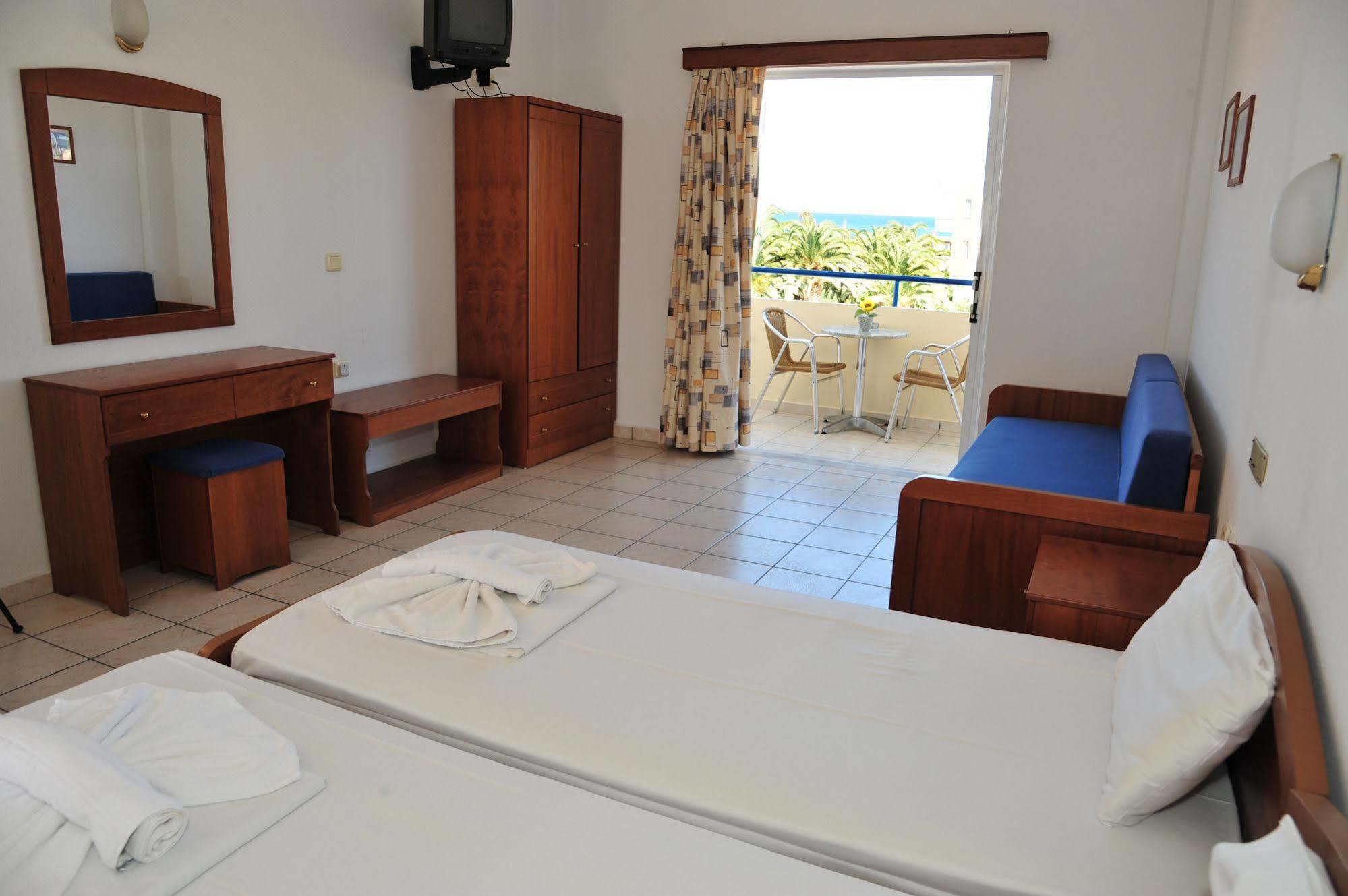 Dias Hotel Apartments Agia Marina Dış mekan fotoğraf