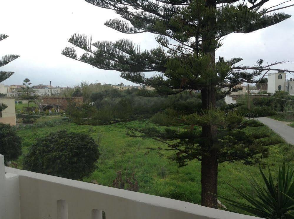 Dias Hotel Apartments Agia Marina Dış mekan fotoğraf